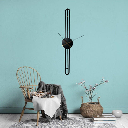 ساعة حائط معدنية طولية سوداء 104 سم × 18 سم